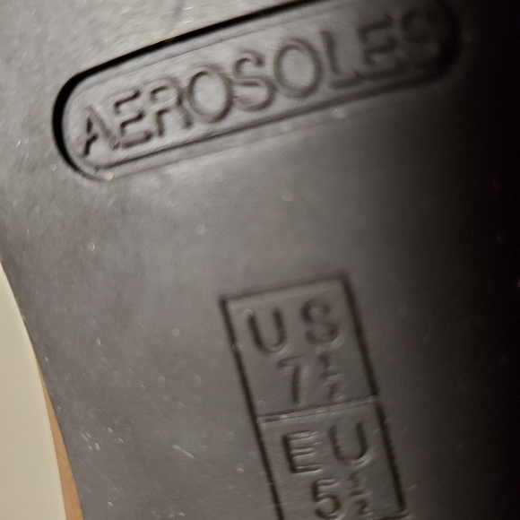 Aerosoles Heelrest Leather Bootie 7.5 med - Picture 7 of 14